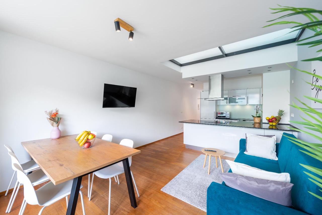 Apartment With 4 Bedrooms Praha Bagian luar foto