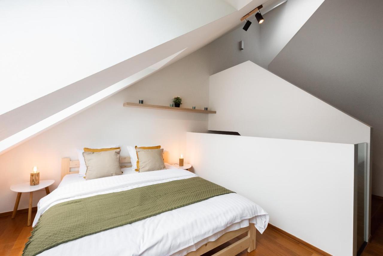 Apartment With 4 Bedrooms Praha Bagian luar foto