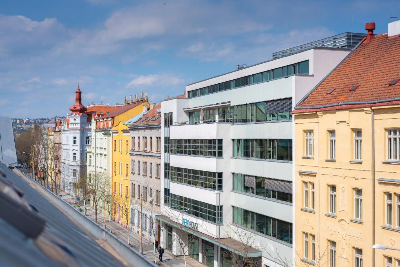 Apartment With 4 Bedrooms Praha Bagian luar foto
